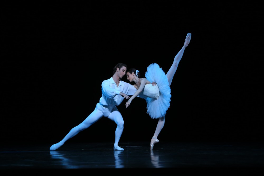 Rudy Hawkes and Amber Scott in Suite en blanc. Photo: David Kelly