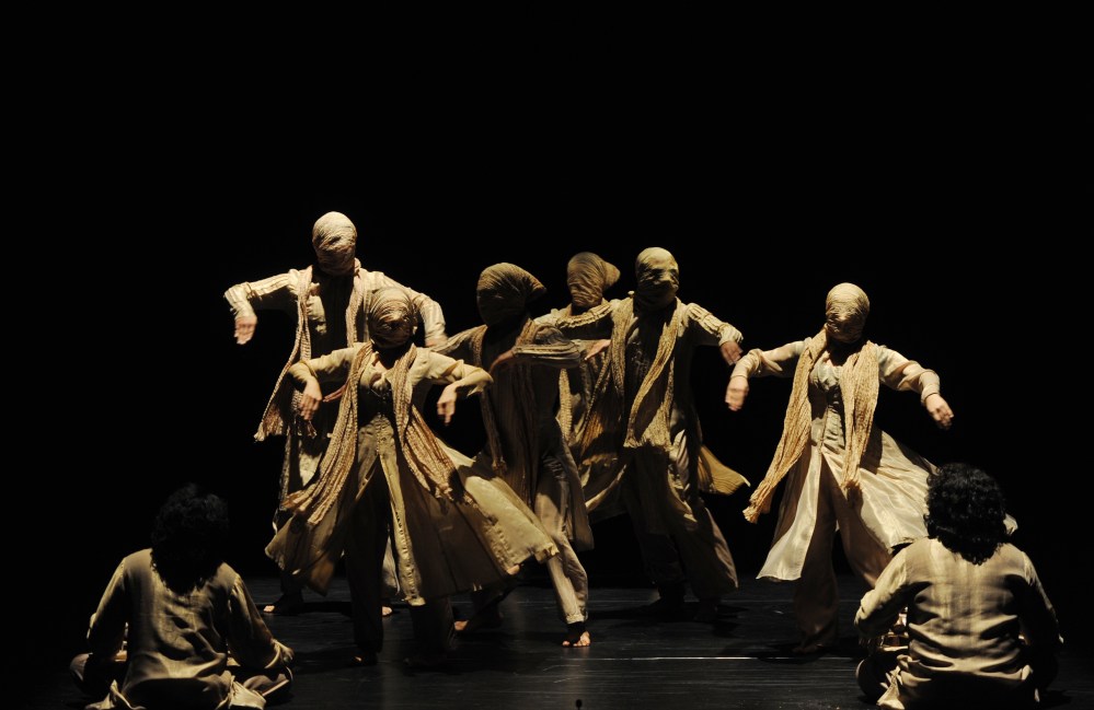 Aditi Mangaldas Dance Company Within Pic Toni Wilkinson