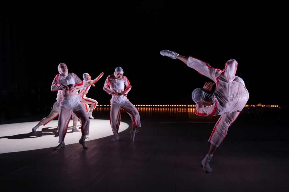 NB2018_OutDamnedSpot_311_hires_byPedroGreig